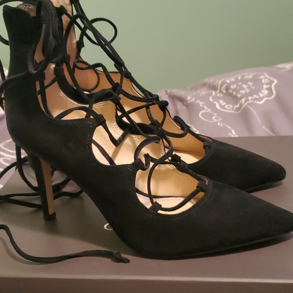 Vince camuto pumps - Picture 8 of 8
